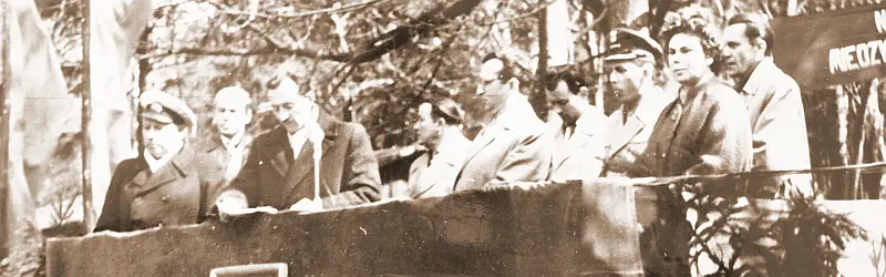 Łeba szkoła podstawowa w dawnym budynku rozpoczęcie roku